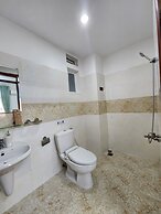 LaLaHouse Riverside Residence