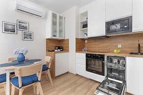 Nowa Letnica Gdańsk by Renters Prestige