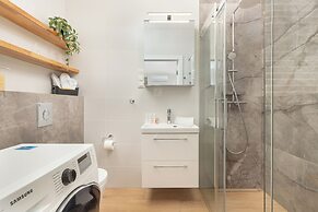 Nowa Letnica Gdańsk by Renters Prestige