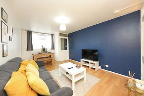 Balcony-freeparking-centrallocation-familyfriendly