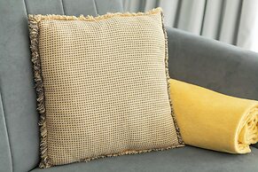 Beautiful Sea&lake Studio by Renters