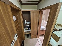 Shree Shivya Namahstubhyam Hotel