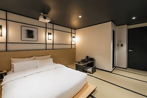 Mitasuya Ryokan Hotel Gumi by AanK