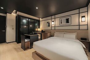 Mitasuya Ryokan Hotel Gumi by AanK