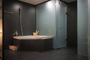 Mitasuya Ryokan Hotel Gumi by AanK