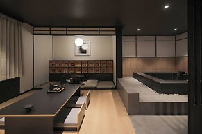 Mitasuya Ryokan Hotel Gumi by AanK