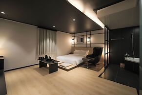 Mitasuya Ryokan Hotel Gumi by AanK