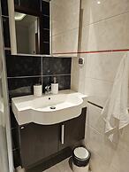 Apartment in Zyrardow 10min to Suntago