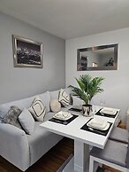 Apartment in Zyrardow 10min to Suntago