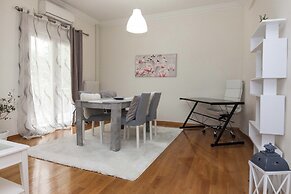 Charming 1 Bd Apt near ASOE in Athens