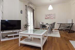 Charming 1 Bd Apt near ASOE in Athens