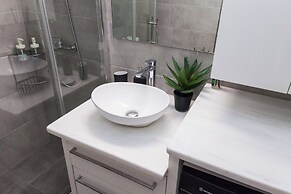 Charming 1 Bd Apt near ASOE in Athens