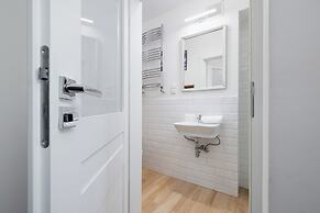 Cosy Arianska Studio by Renters