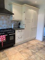Coventry Charm - Spacious 3 Bedroom House
