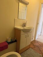 Coventry Charm - Spacious 3 Bedroom House