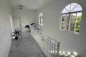 Mahoe Drive Villa Retreat