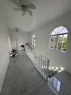 Mahoe Drive Villa Retreat