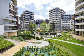 Cracow Apartment With Terrace by Renters