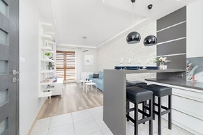 Cracow Apartment With Terrace by Renters