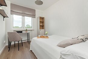 Gdańsk Beachside Apartment by Renters