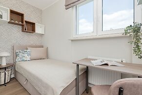 Gdańsk Beachside Apartment by Renters