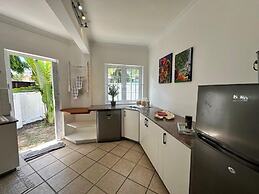 Xanadu Beach Villa 1 Min Walk To The Beach