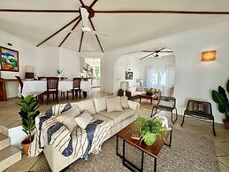 Xanadu Beach Villa 1 Min Walk To The Beach