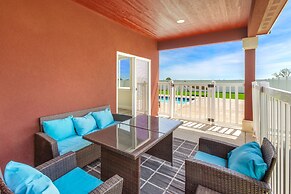 Columbia Pool House in Quincy