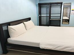 OYO 75506 Ratchapruek Apartment Suphanburi