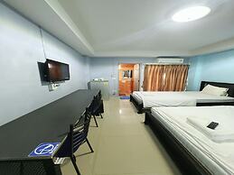 OYO 75506 Ratchapruek Apartment Suphanburi