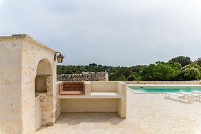 Casina Lamacoppa con Piscina by Wonderful Italy