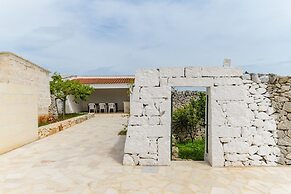 Casina Lamacoppa con Piscina by Wonderful Italy