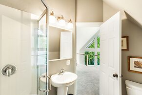 Yellow Tail Cabin in Hoodsport