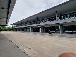 Ratchapruek DC Resort Angthong