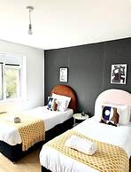 Deluxe Beach House Brighton