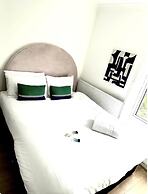 Deluxe Beach House Brighton