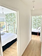 Deluxe Beach House Brighton