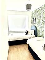 Deluxe Beach House Brighton