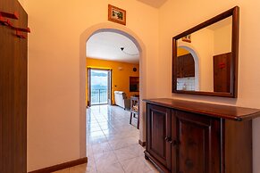 Un Balcone sul Lago by Wonderful Italy