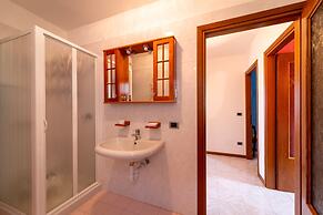 Un Balcone sul Lago by Wonderful Italy