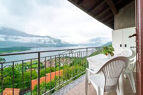 Un Balcone sul Lago by Wonderful Italy
