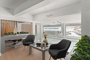 Gallery Central Piraeus Port