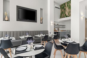 Gallery Central Piraeus Port