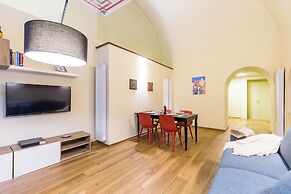 Apartment in the Heart of Nightlife