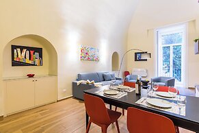 Apartment in the Heart of Nightlife