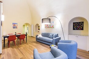 Apartment in the Heart of Nightlife