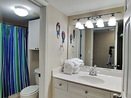 Ocean Breeze West #106