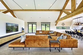 Luxury Villa Retreat at Durbuy Suites for 12 Pers