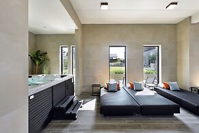 Luxury Villa Retreat at Durbuy Suites for 12 Pers