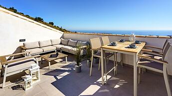 Top-floor Apartment With Pool Ref 20